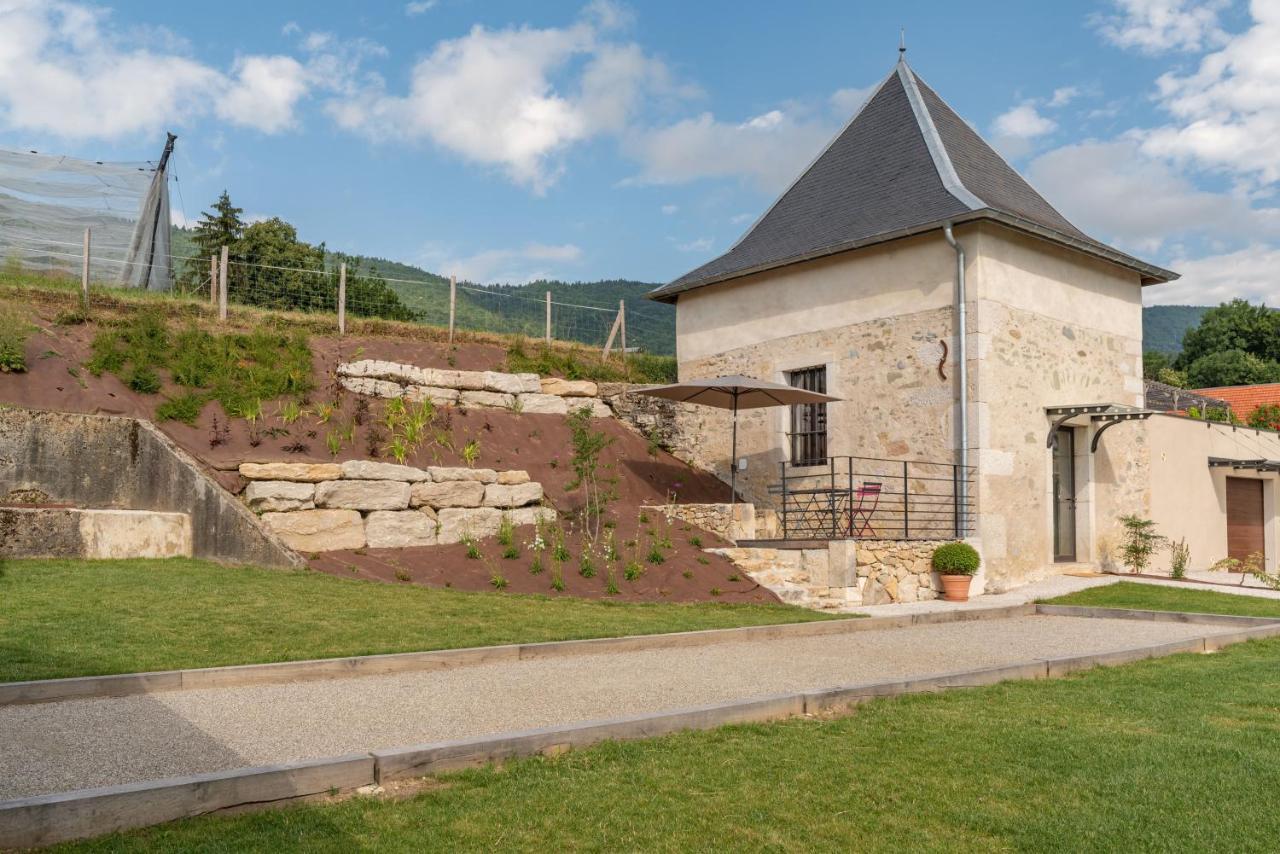 Les Tours Carrees Bed & Breakfast La Motte-Servolex Exterior photo