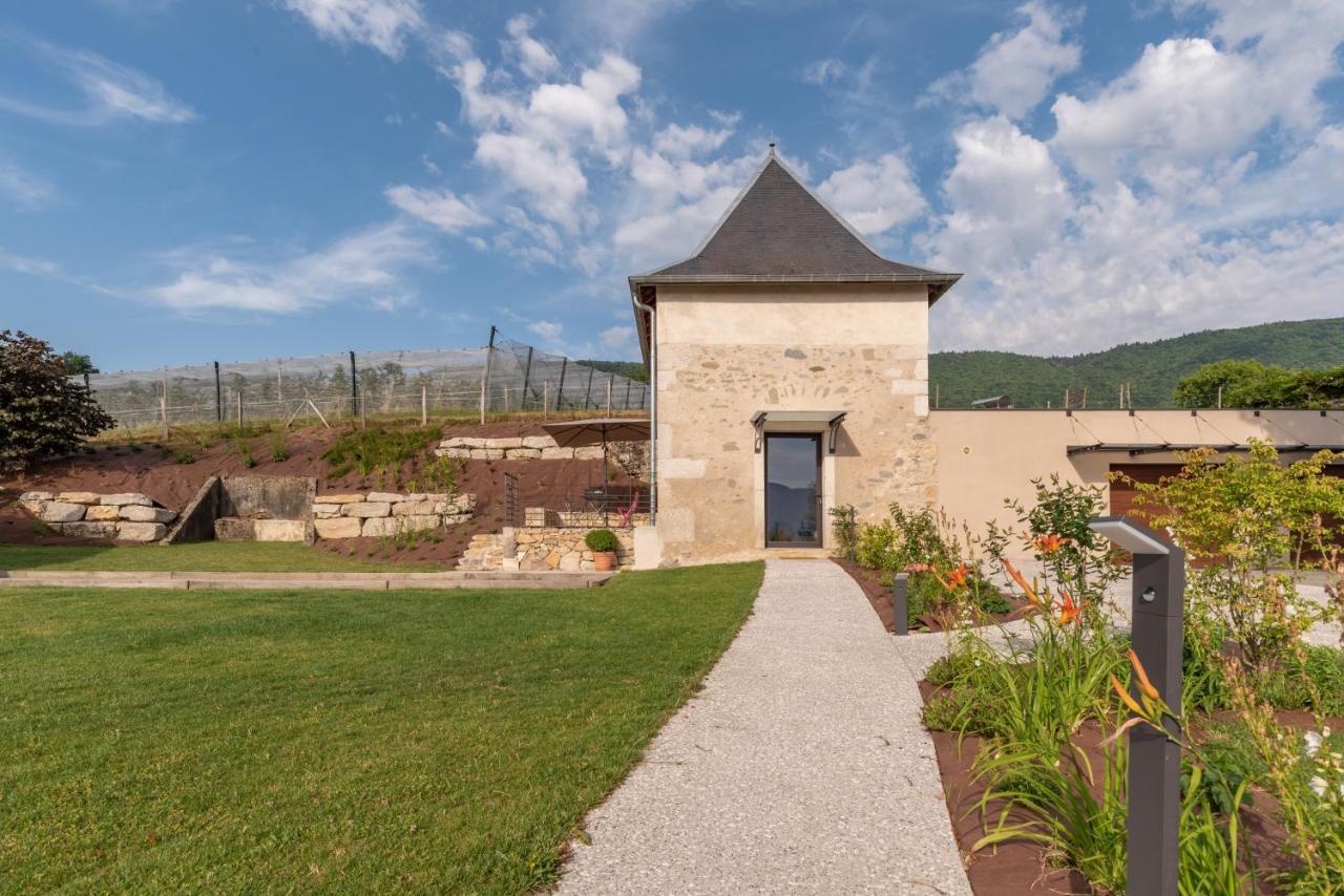 Les Tours Carrees Bed & Breakfast La Motte-Servolex Exterior photo